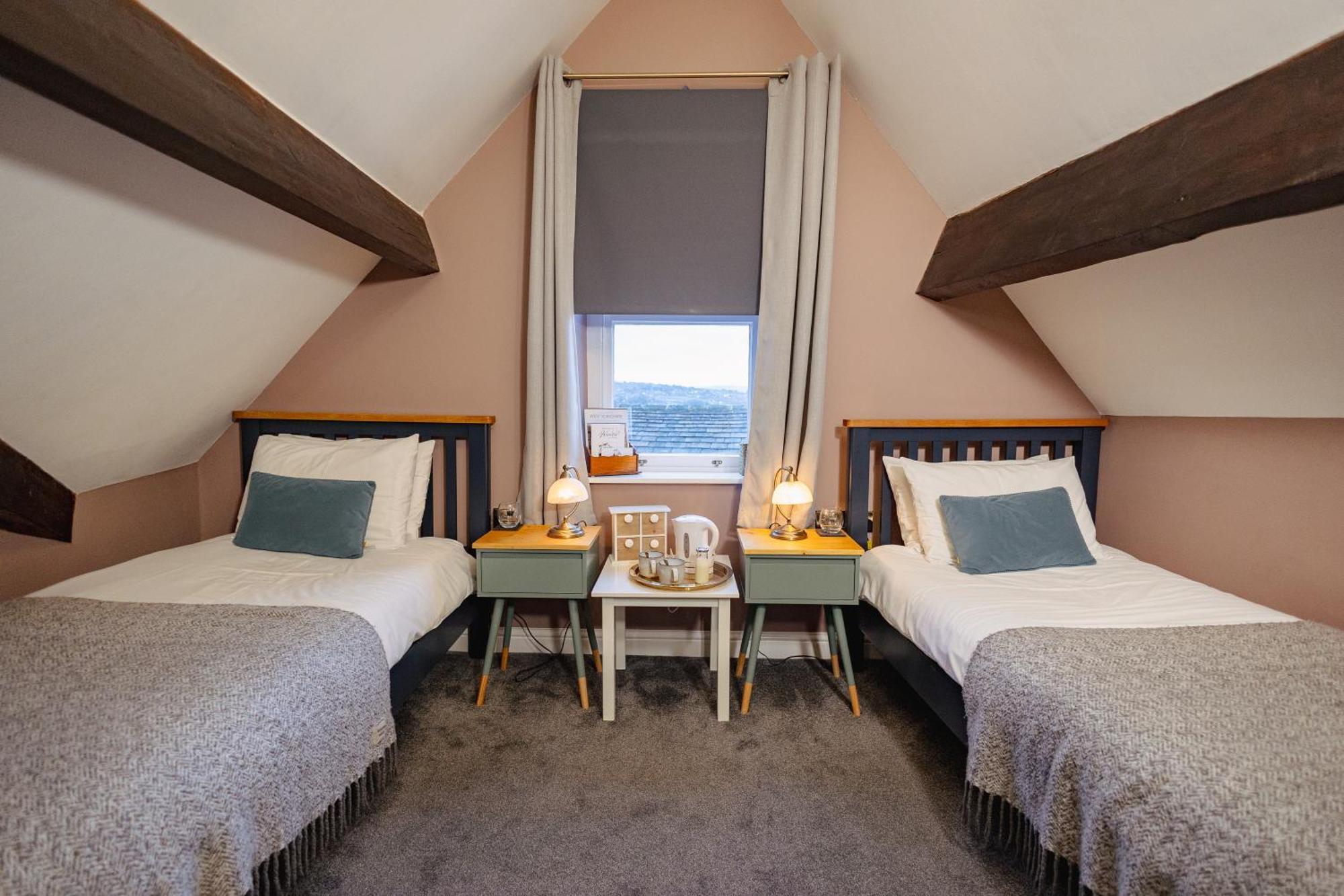 Weavers Guesthouse By Weavers Of Haworth Esterno foto